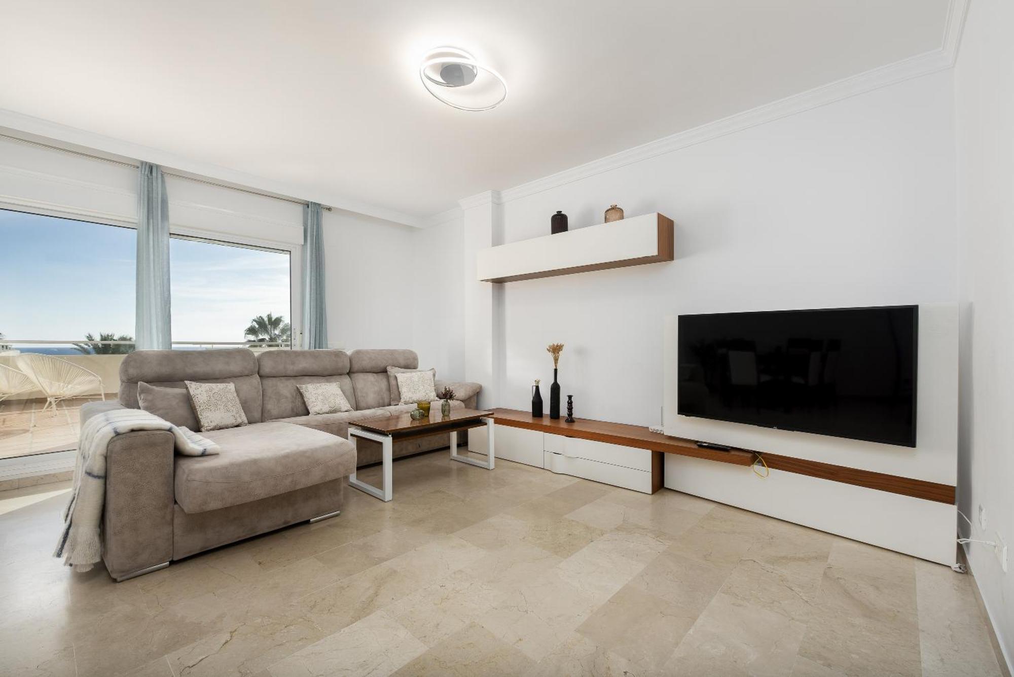 Apartment Right On The - 4br Seaview Estepona
