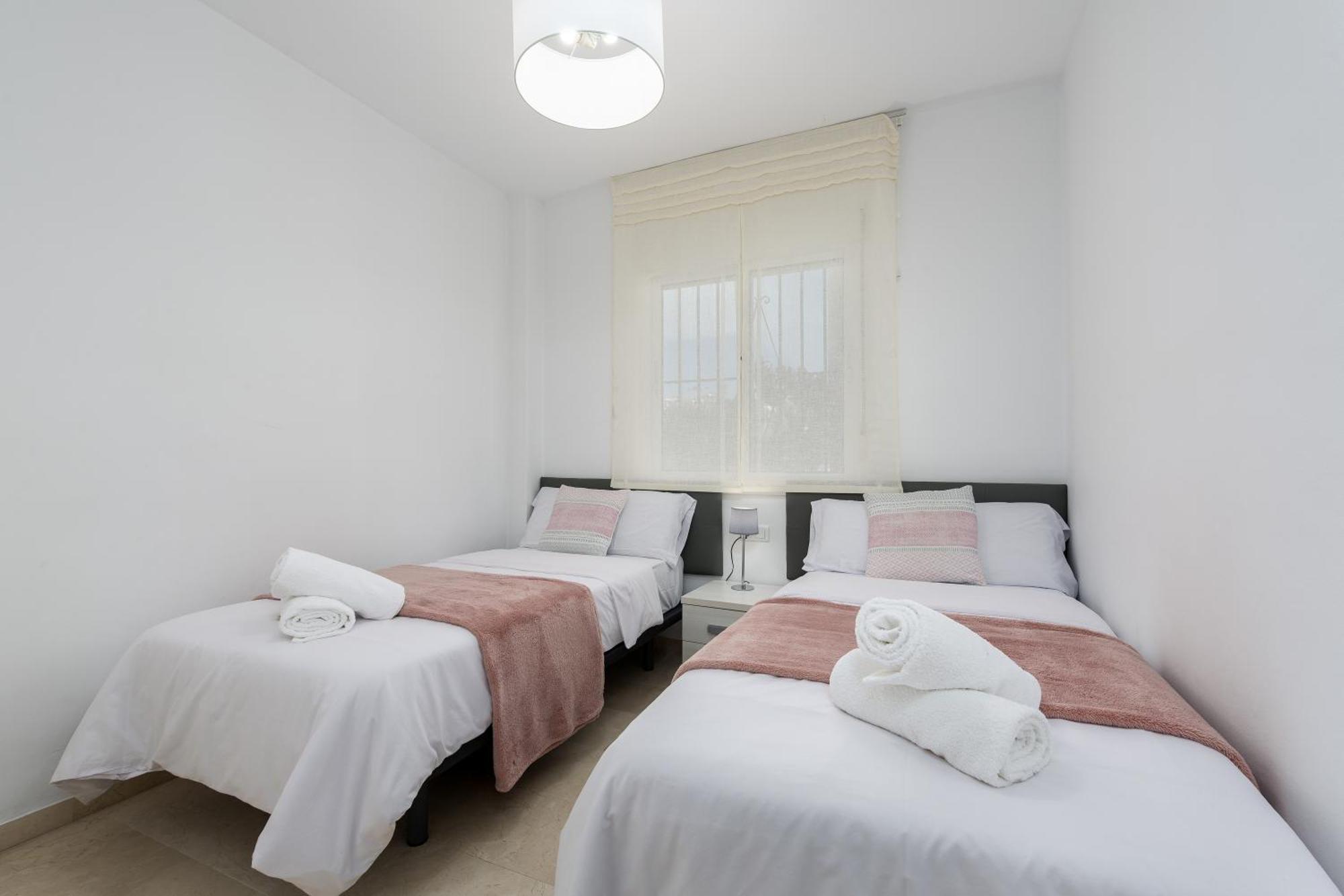 Apartment Right On The - 4br Seaview Estepona