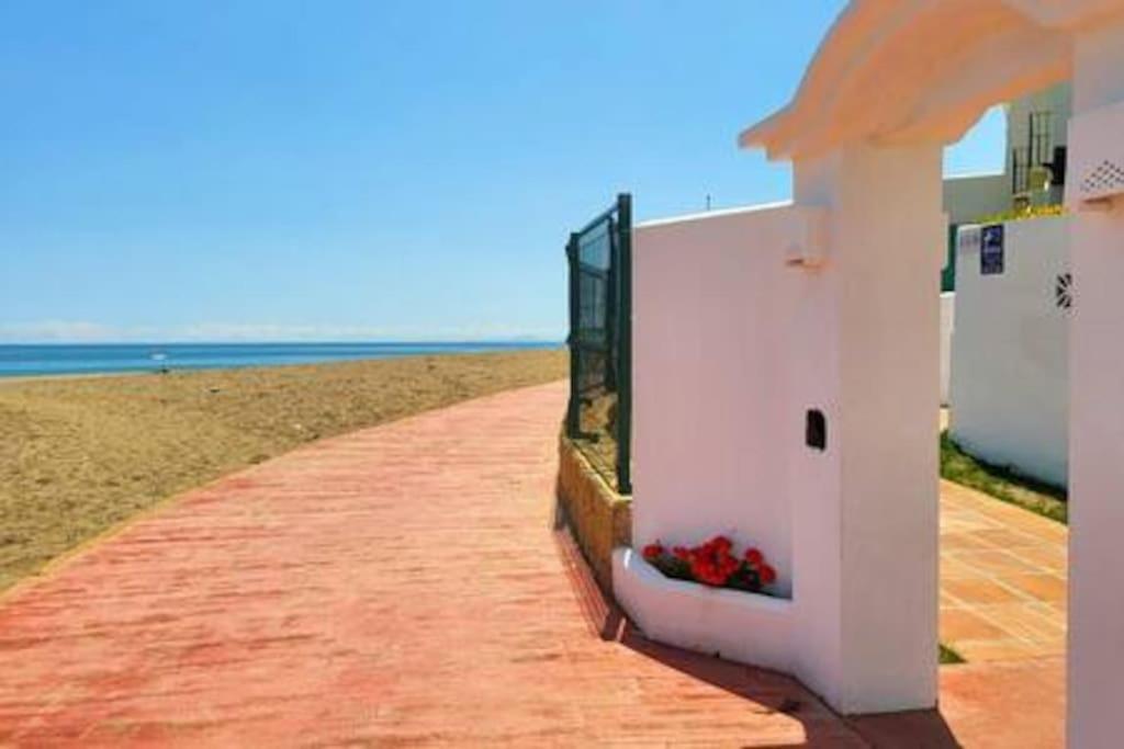 Beachfront Townhouse By The Sea @ Villacana Playa! Apartment