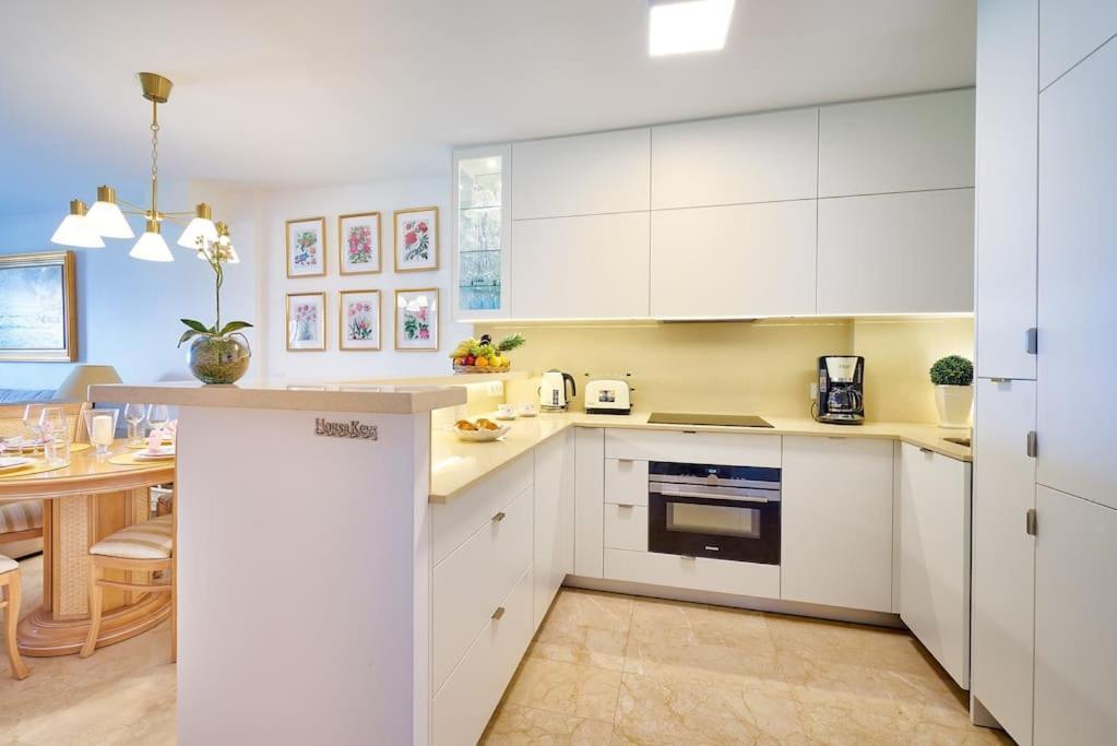 Apartment Beachfront Townhouse By The Sea @ Villacana Playa! *