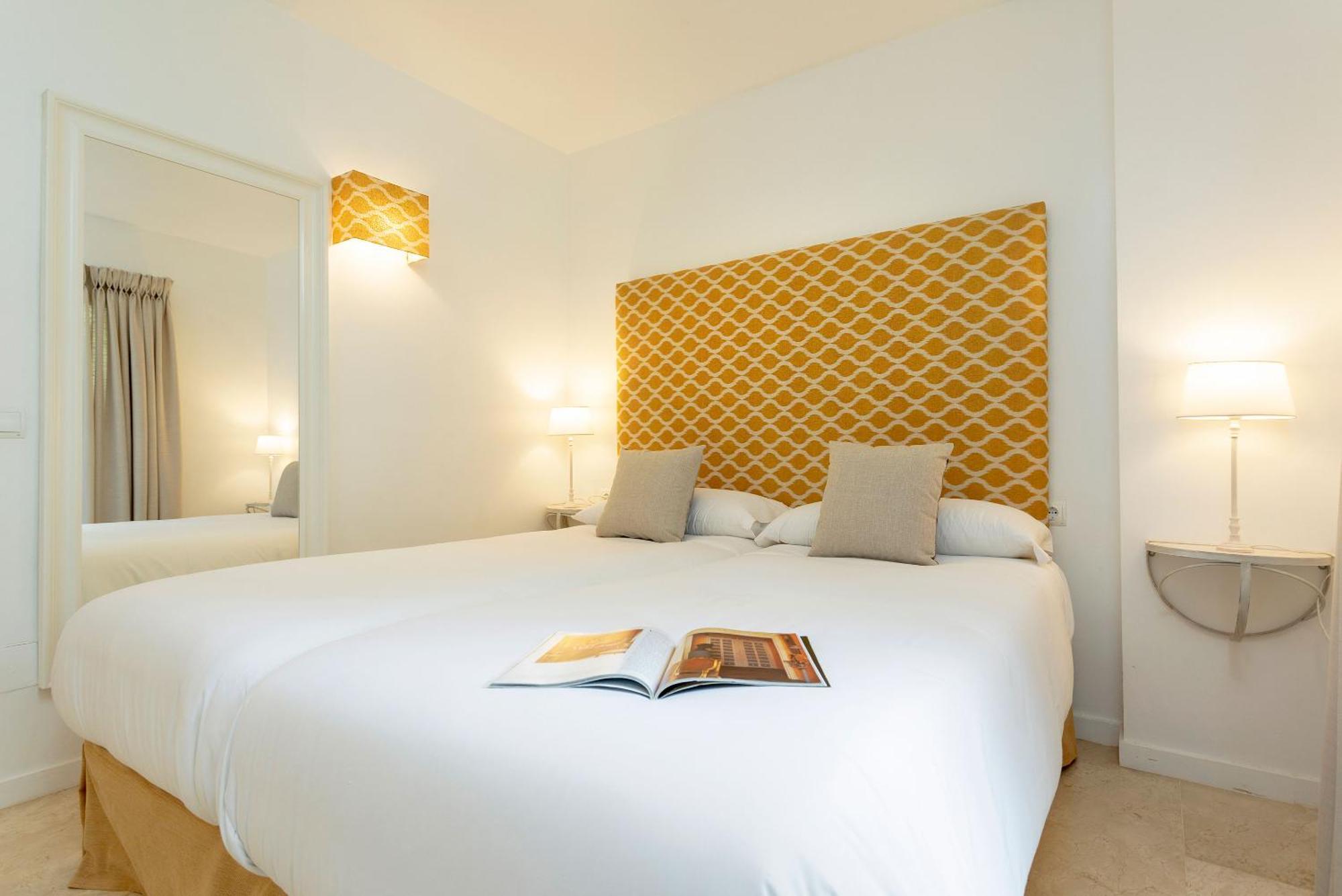 Genteel Laguna Beach Holiday home Estepona