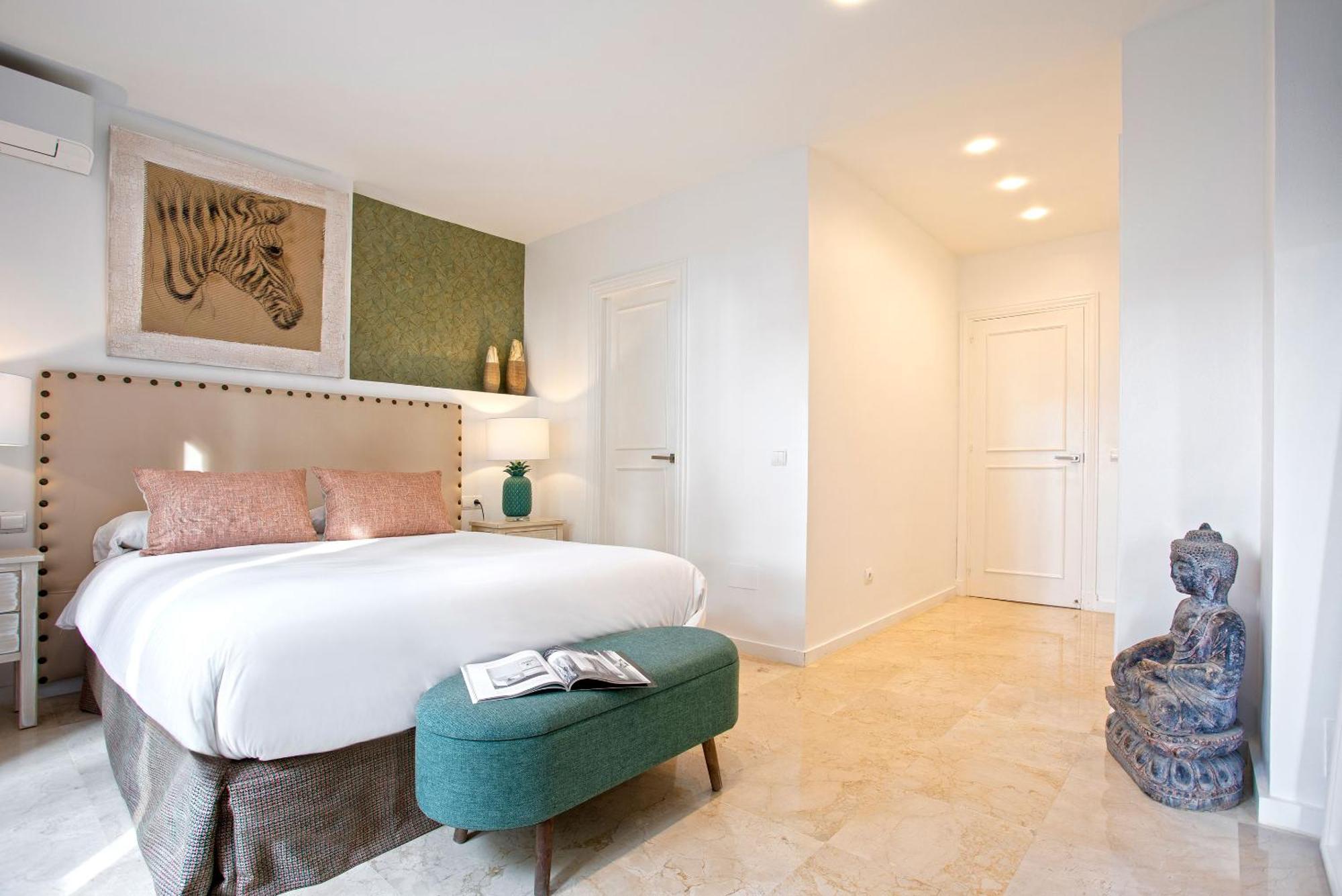Genteel Laguna Beach Holiday home Estepona