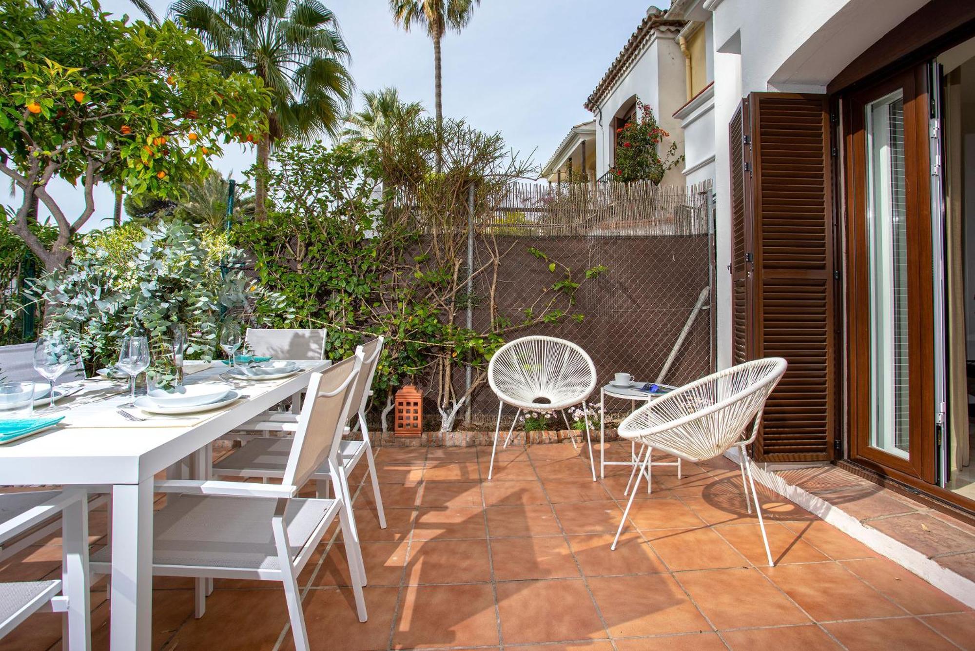 Genteel Laguna Beach * Estepona
