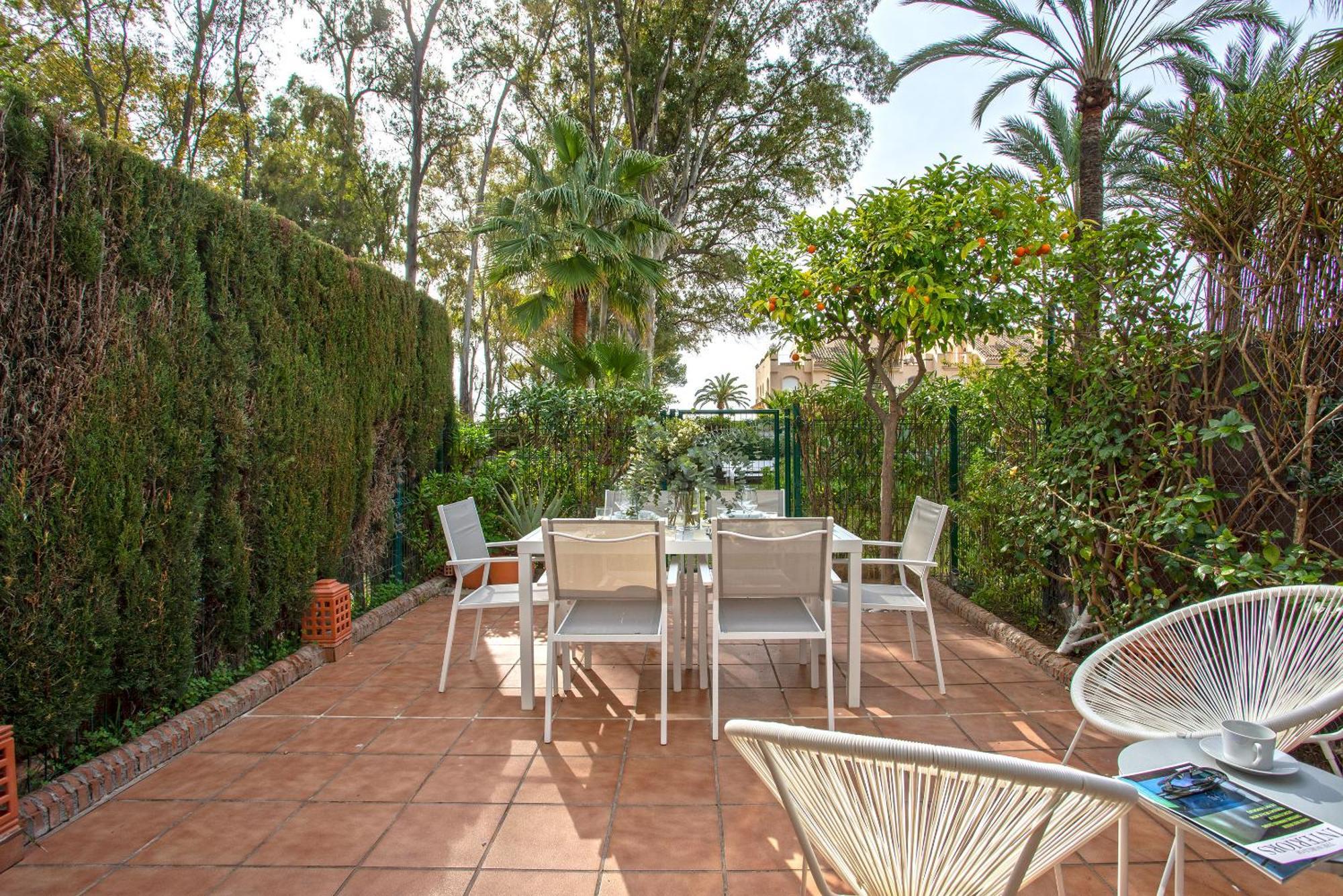 Genteel Laguna Beach * Estepona