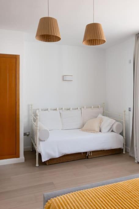 Stunning 2 Bd Townhouse By Hostlovers Apartment *