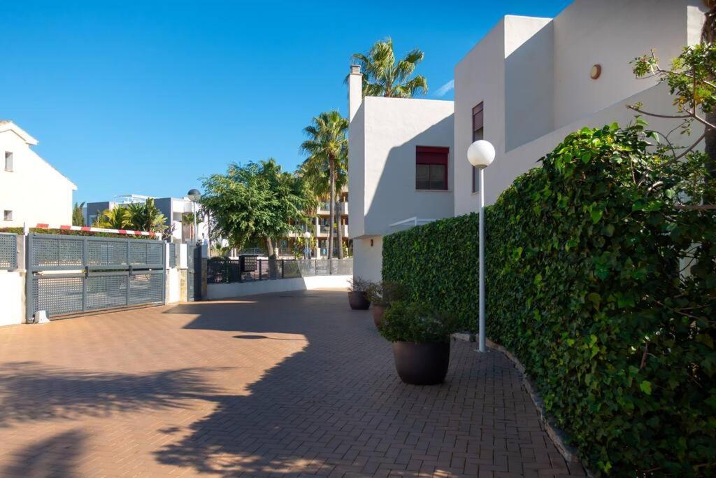 Apartment Stunning 2 Bd Townhouse By Hostlovers
