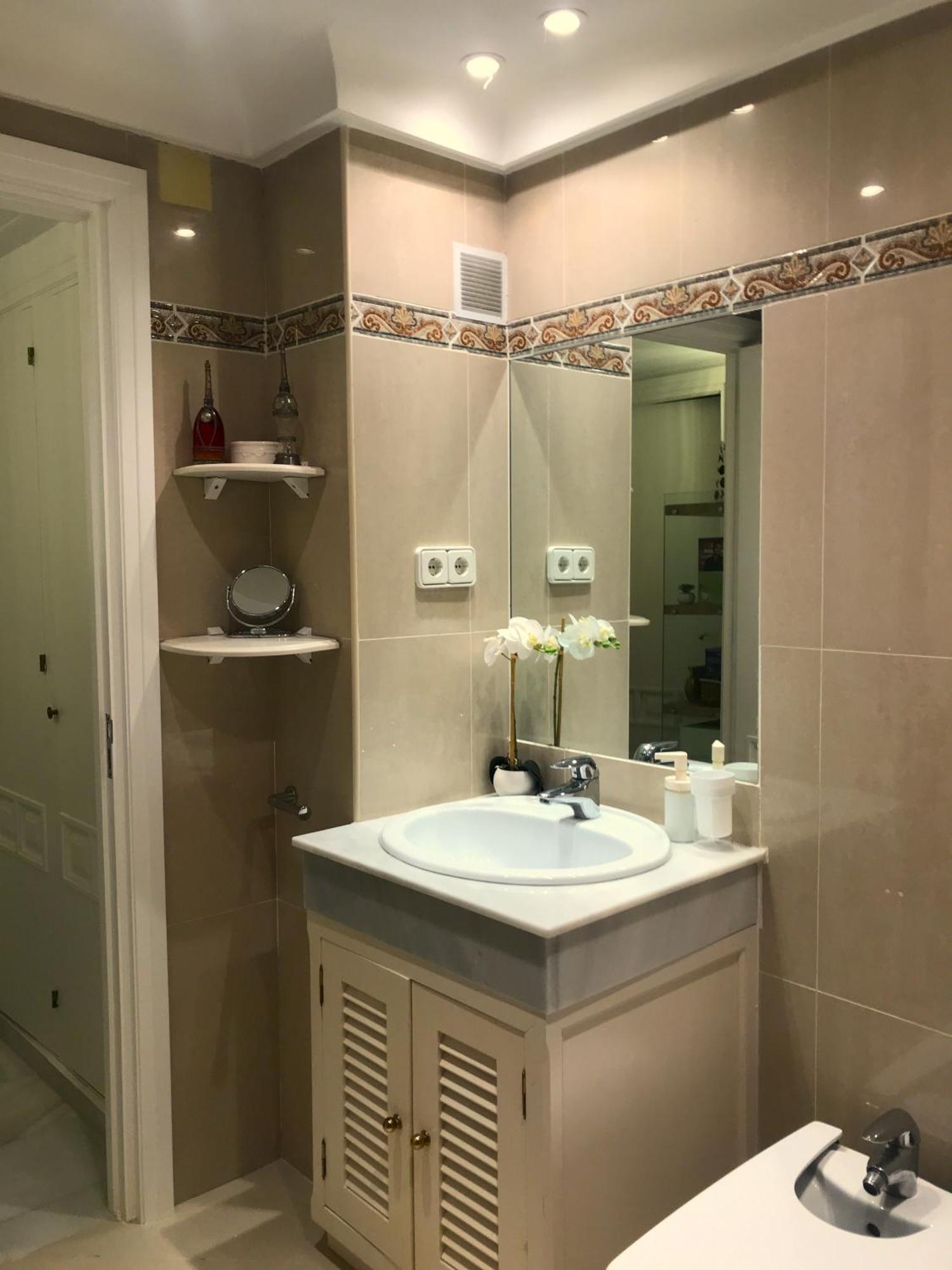 Deluxe Con Bano Privado En Atalaya Apartagolf, Estepona