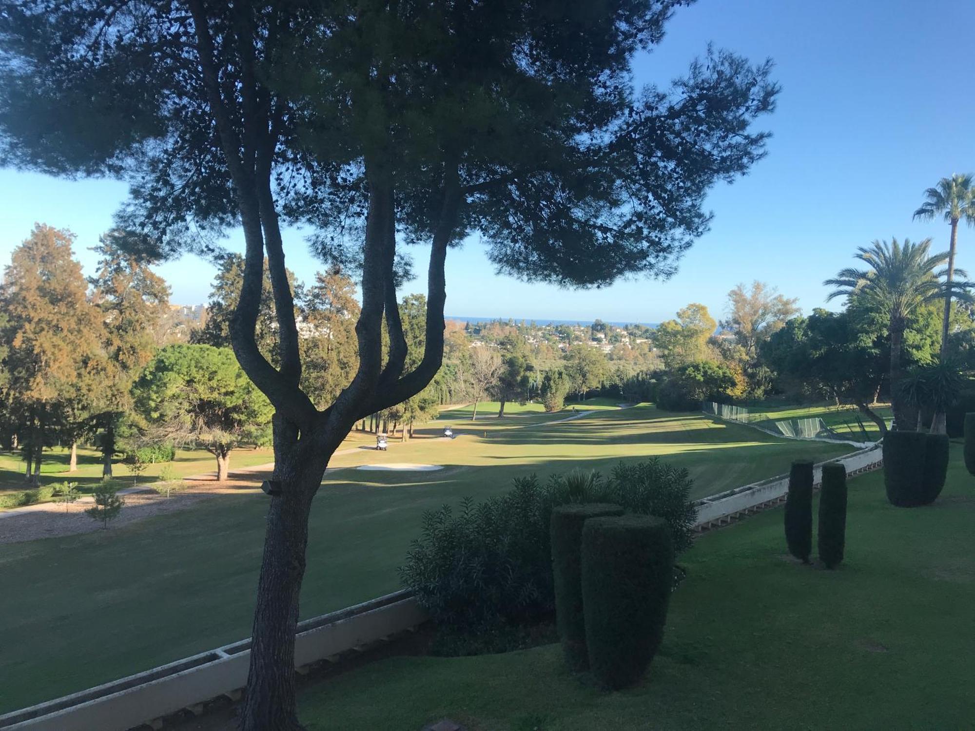 Deluxe Con Bano Privado En Atalaya Apartagolf, Hospedagem domiciliar