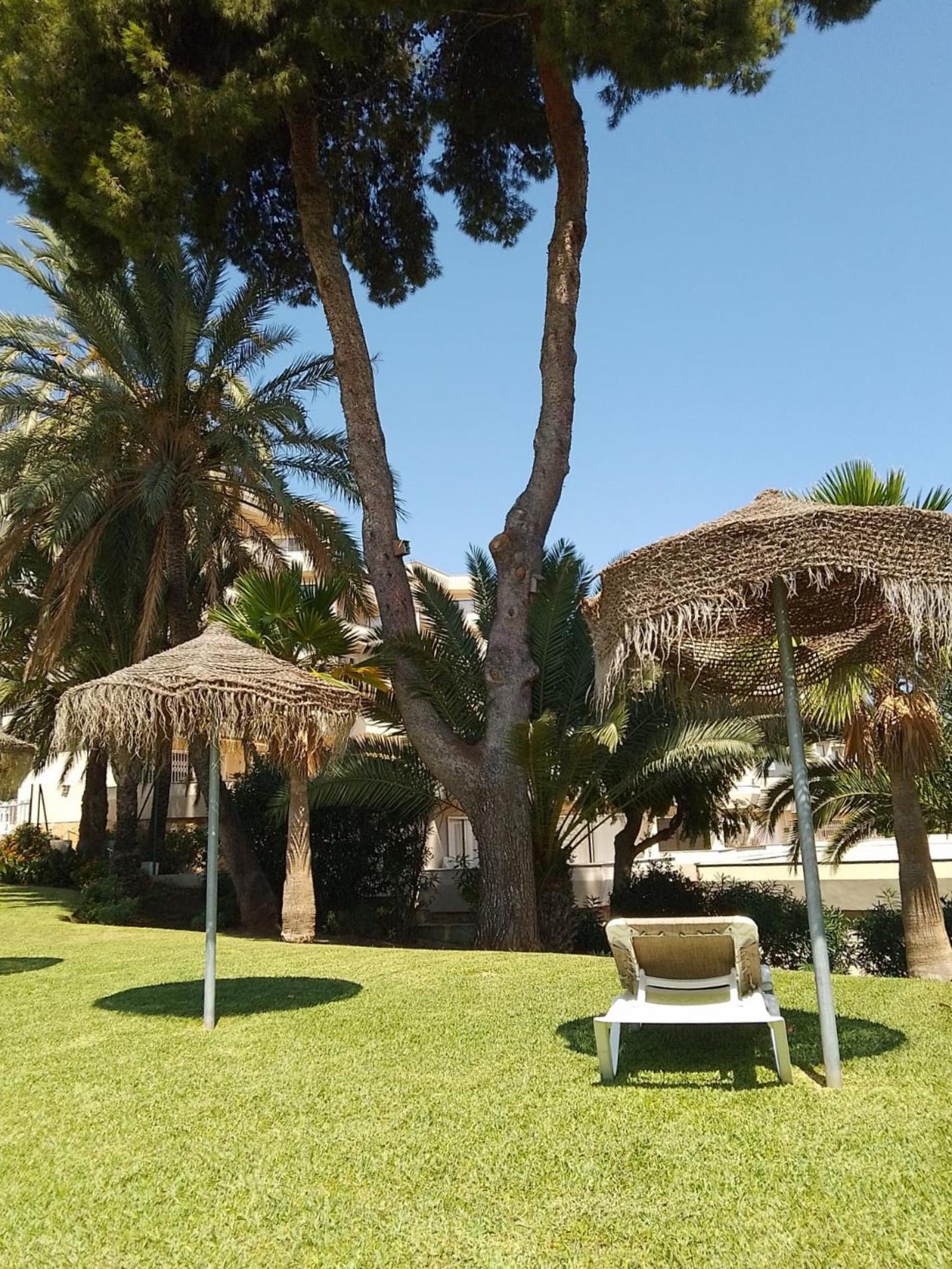 Deluxe Con Bano Privado En Atalaya Apartagolf, Hospedagem domiciliar Estepona