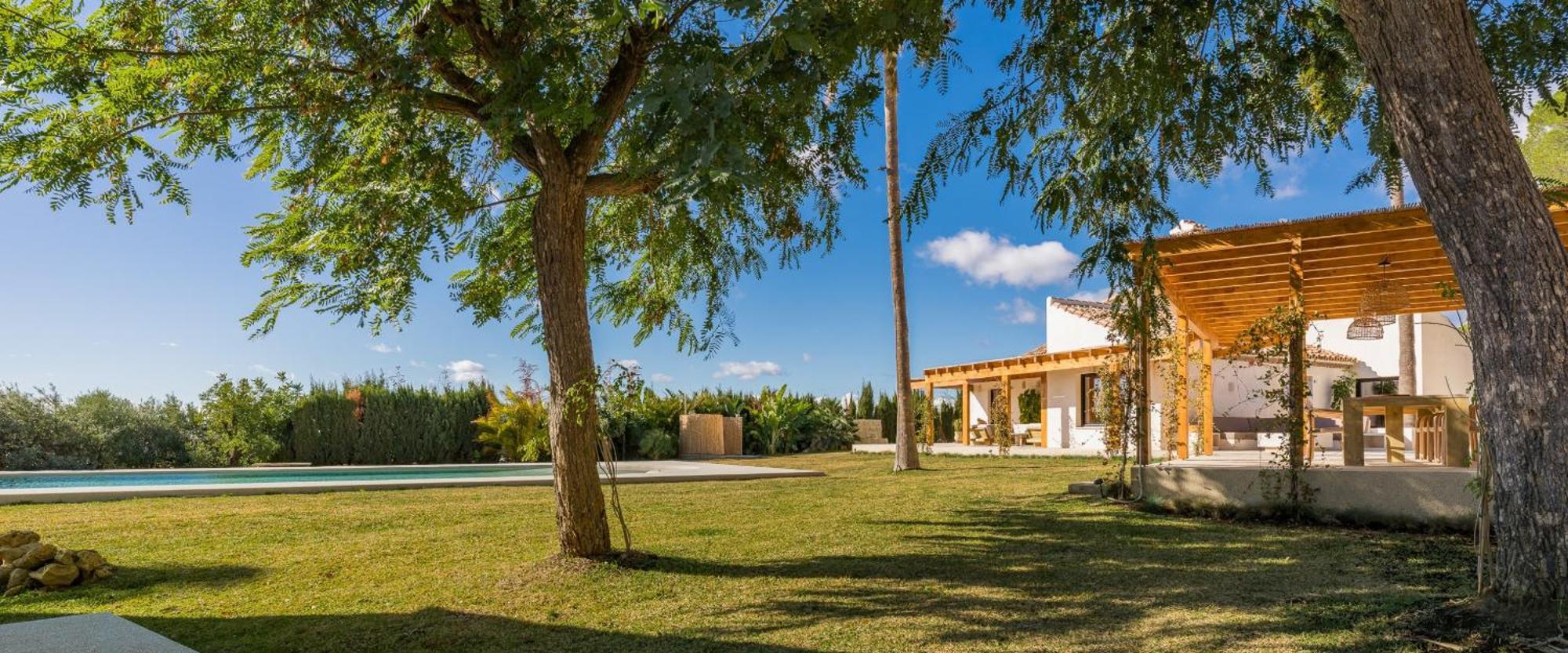 Jasmine - Pool, Sauna, Garden & Sea View Pousada