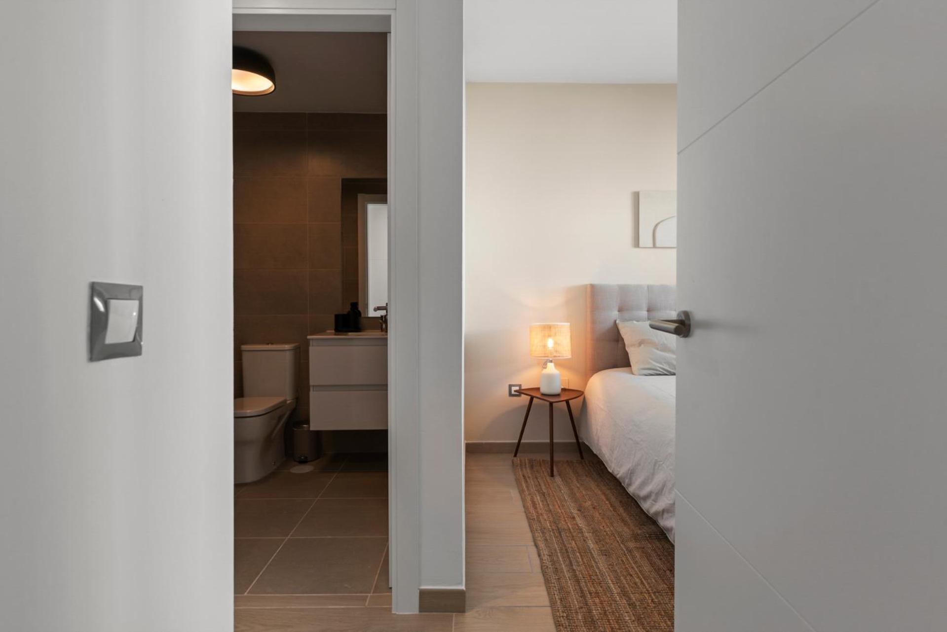 Nohemi - Elegant And Apartment Estepona