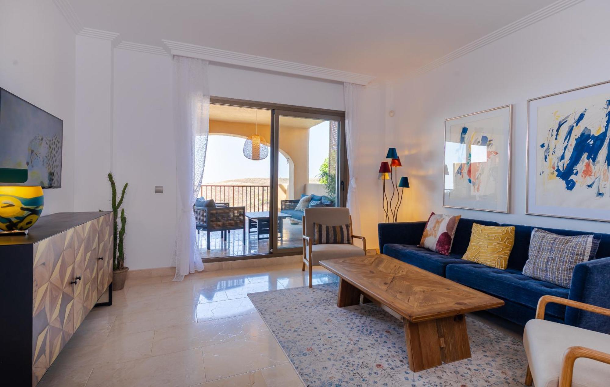 Newly Renovated With Amazing View Apartment *