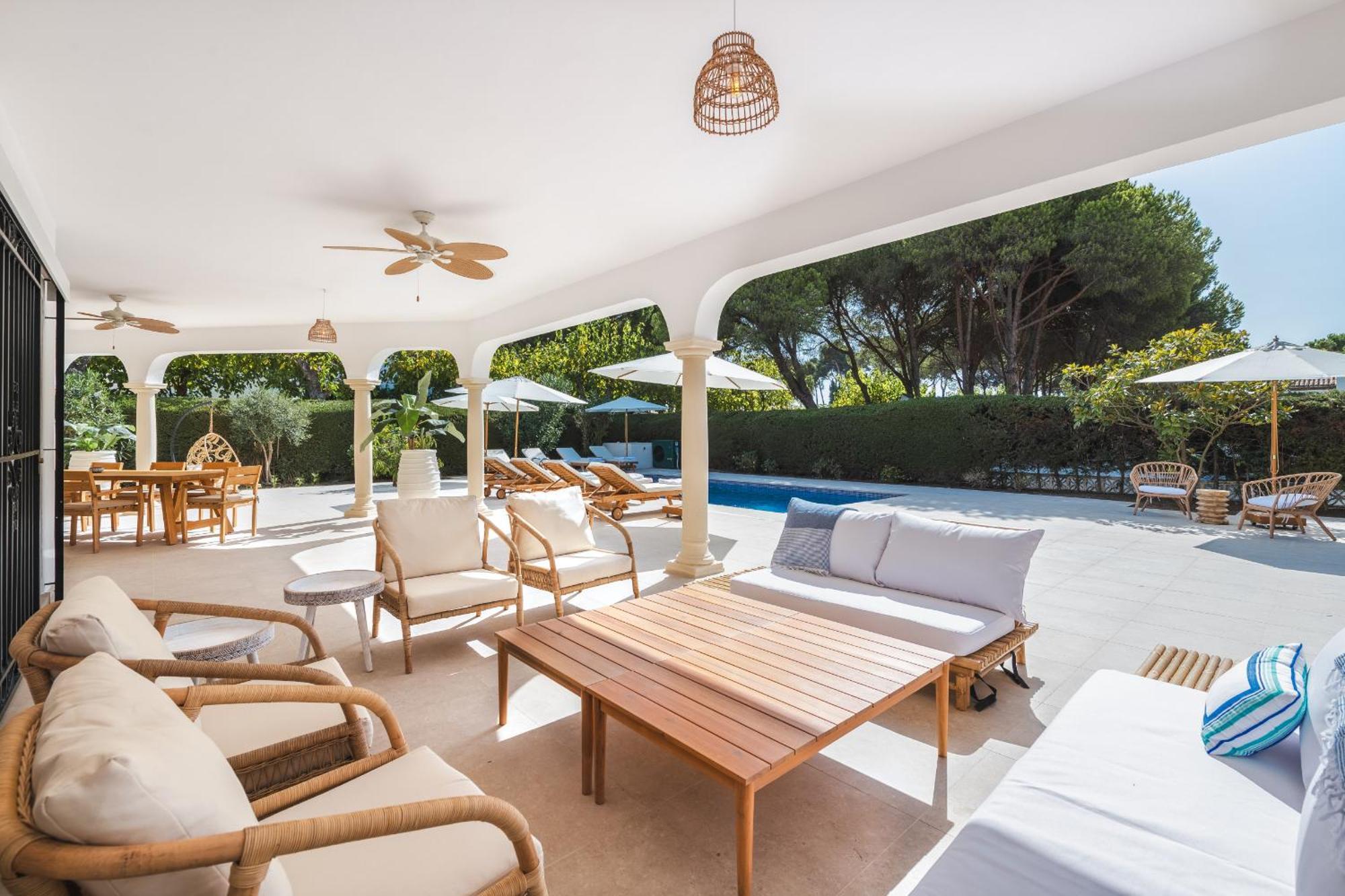 Holiday home Luxurious Just 200m From The Beach! *
