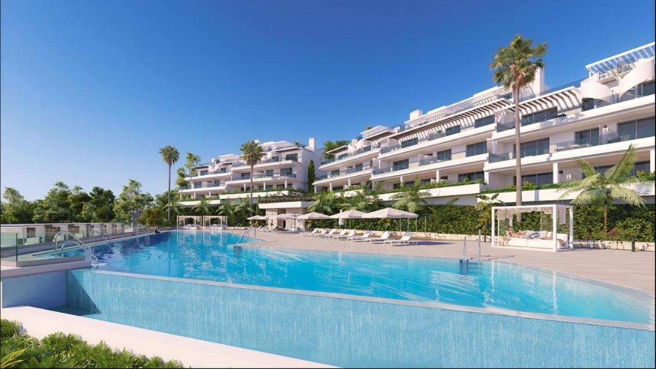 Oceana Views - Newly Built 3 Bedrooms - New Golden Mile Apartment *
