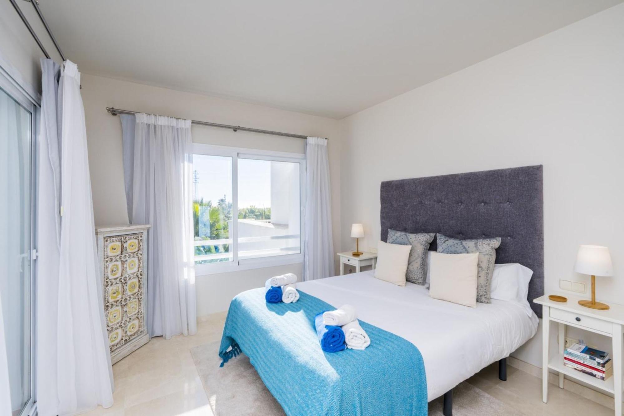 Apartment Al-411 - - Alcazaba Lagoon *