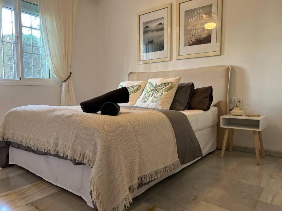 Apartment Alquiler Vacacional. Bajo Con Parrilla Y Piscina, Cerca De La Playa Y Puerto Banus