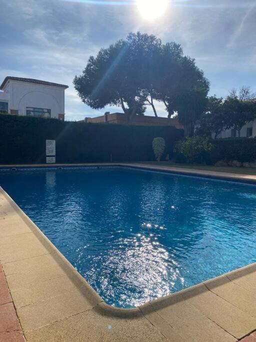 Alquiler Vacacional. Bajo Con Parrilla Y Piscina, Cerca De La Playa Y Puerto Banus Apartment Estepona