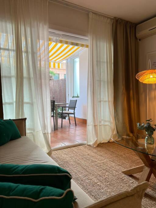 Alquiler Vacacional. Bajo Con Parrilla Y Piscina, Cerca De La Playa Y Puerto Banus * Estepona