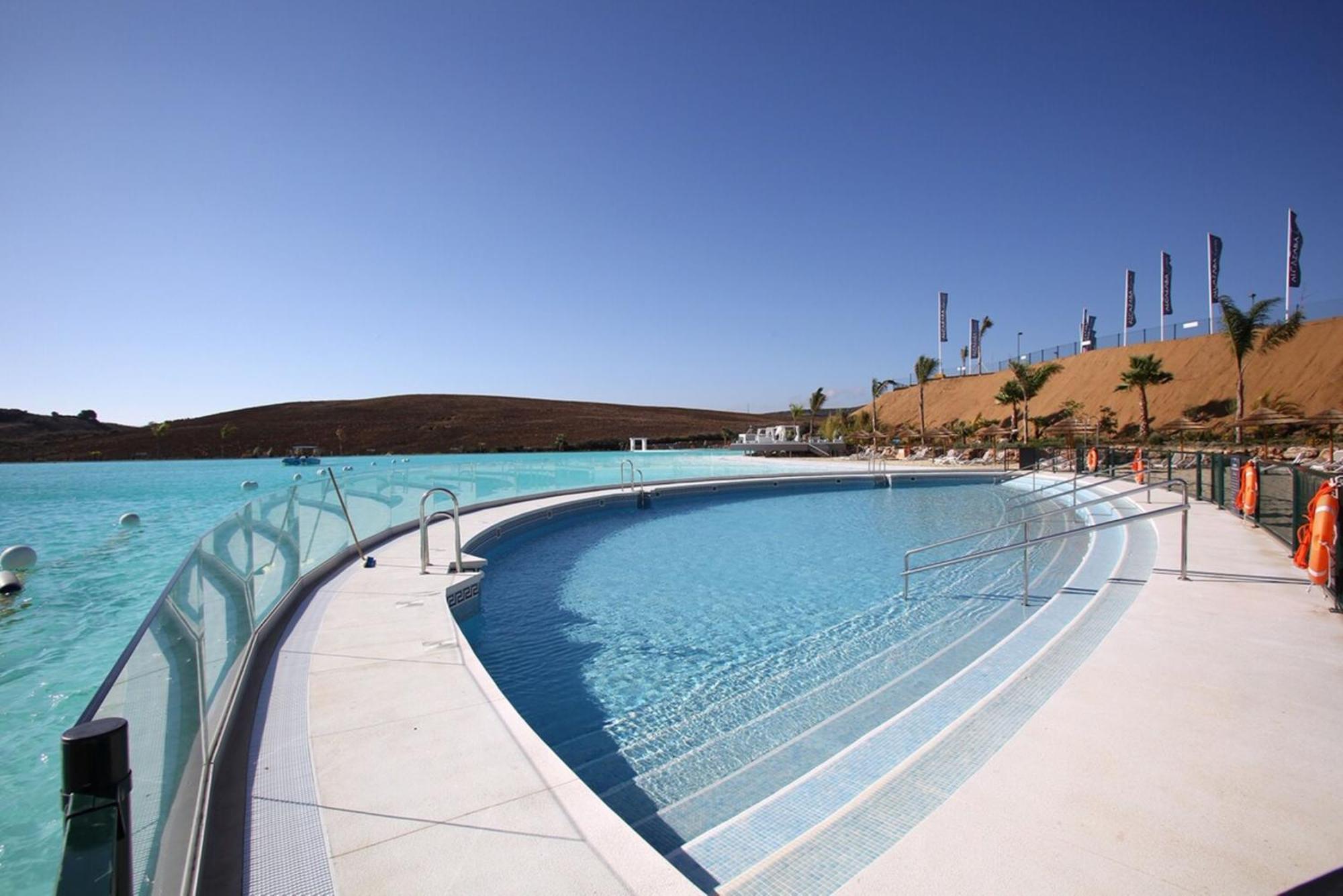Apartment Al-1713 - - Alcazaba Lagoon