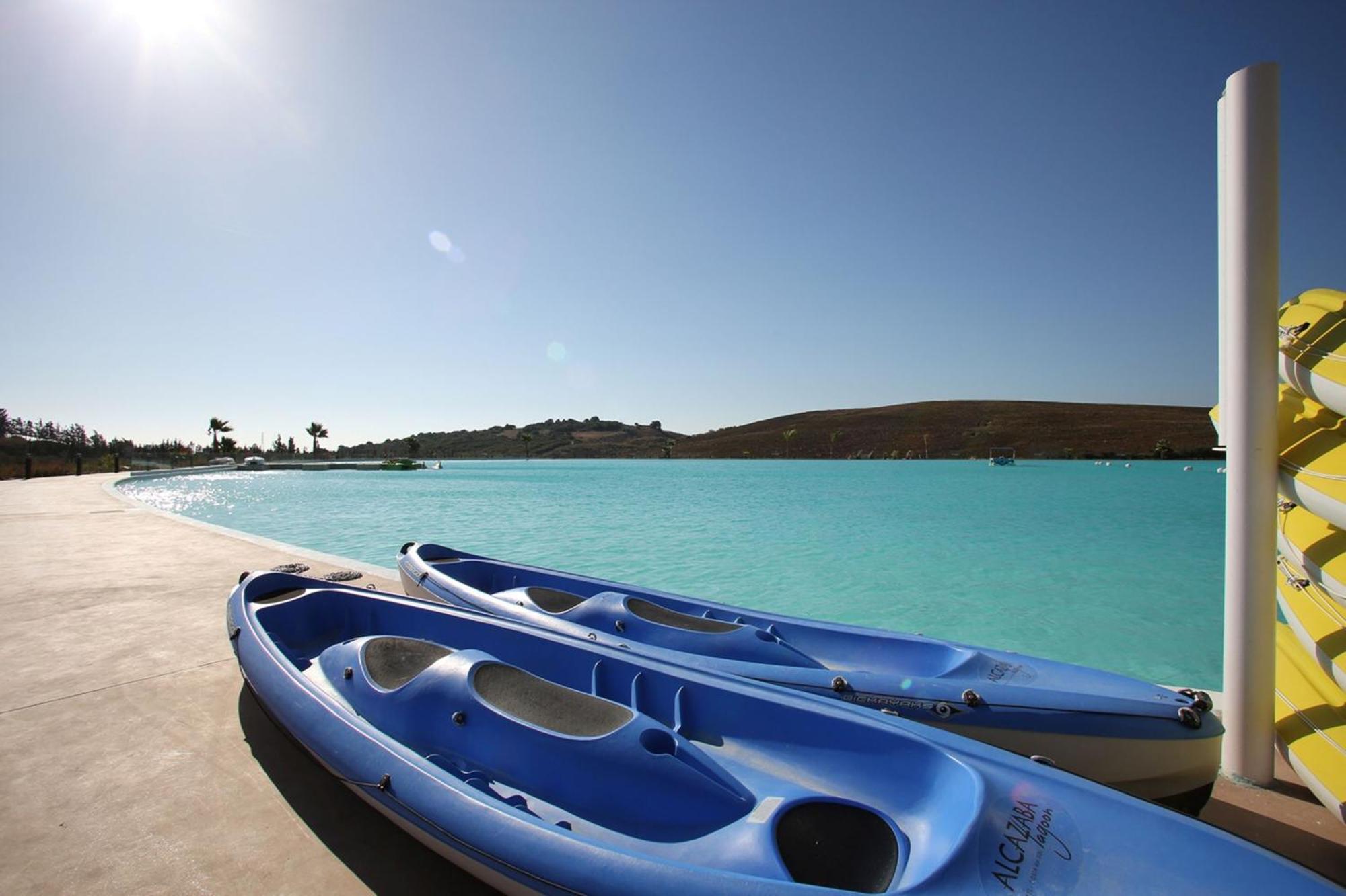 Al-1713 - - Alcazaba Lagoon Apartment *