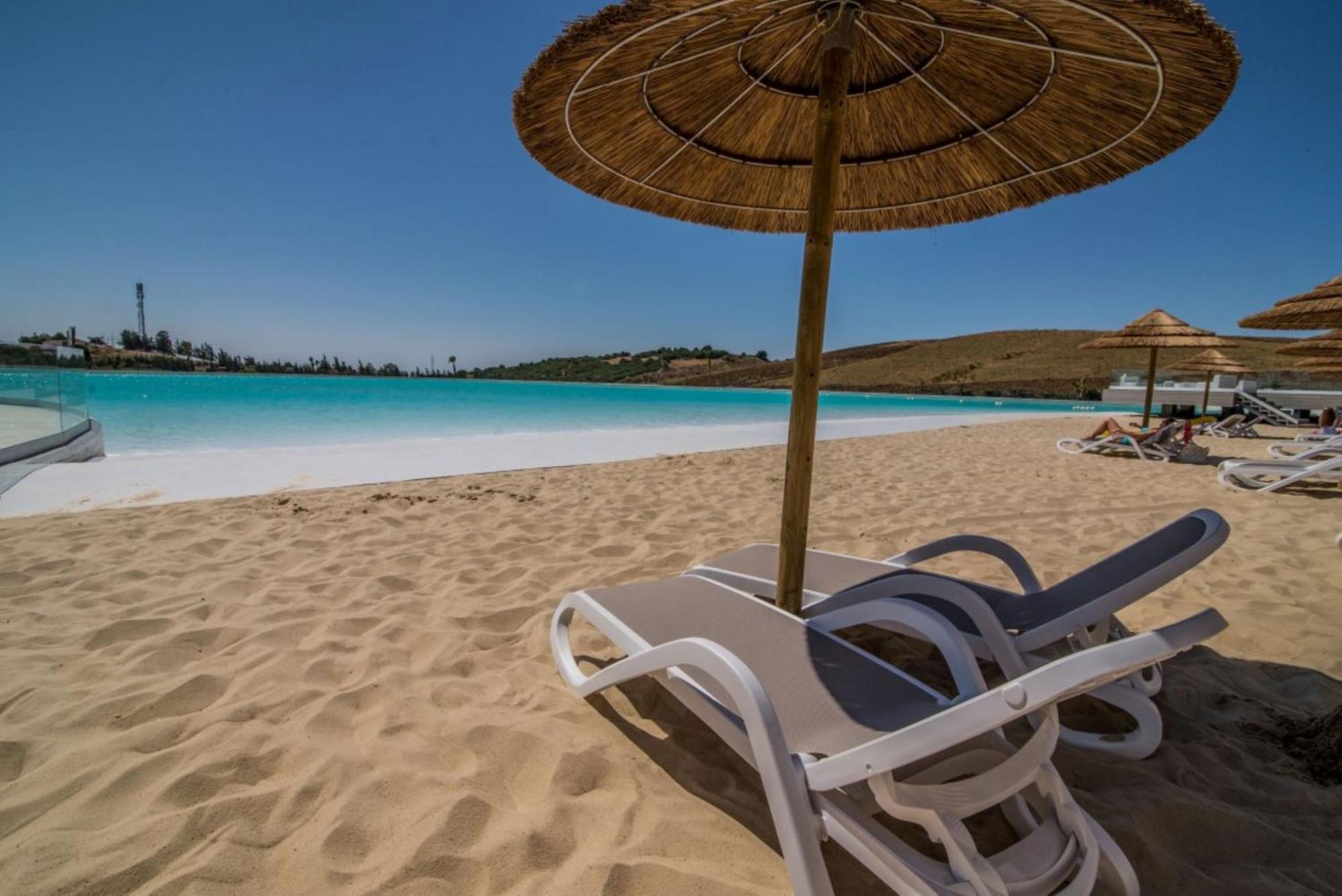 Al-1713 - - Alcazaba Lagoon