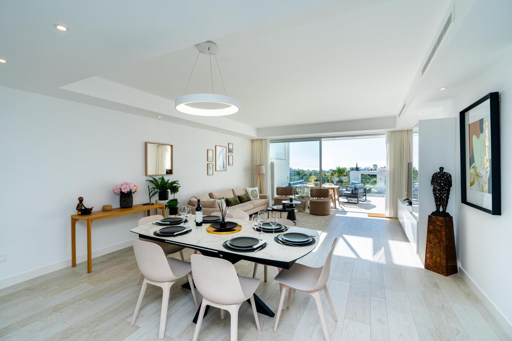 Apartment Al-1713 - - Alcazaba Lagoon *