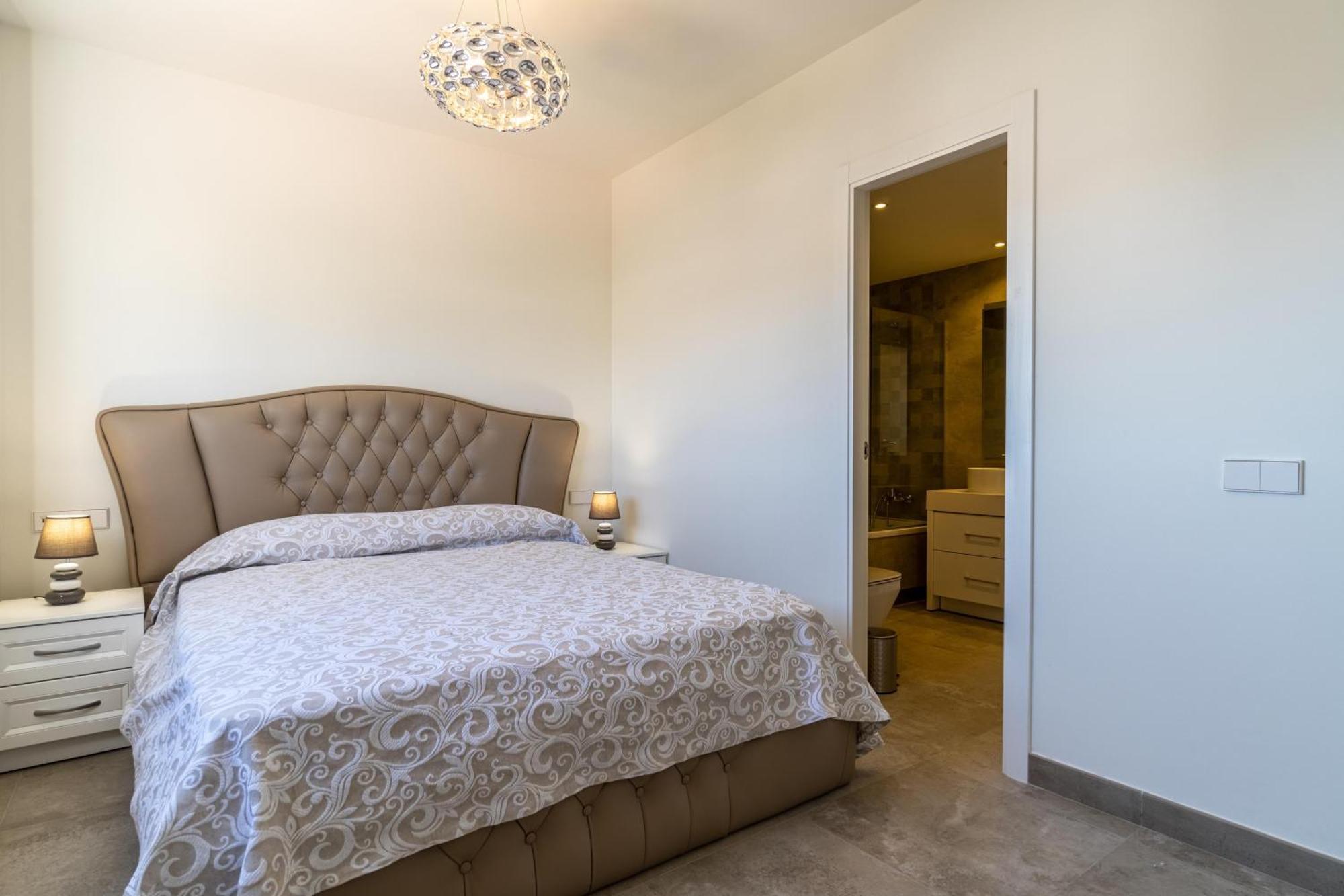Modern In Ref M39 *