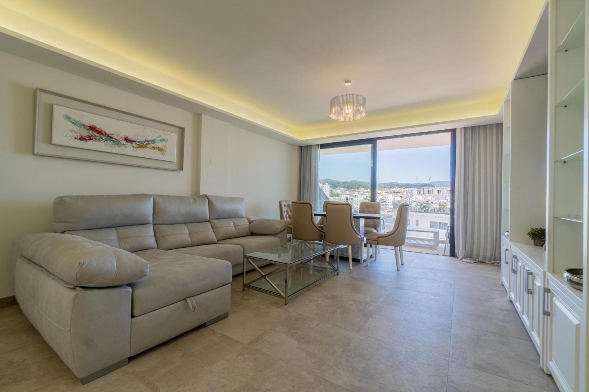 Modern In Ref M39 Apartment Estepona
