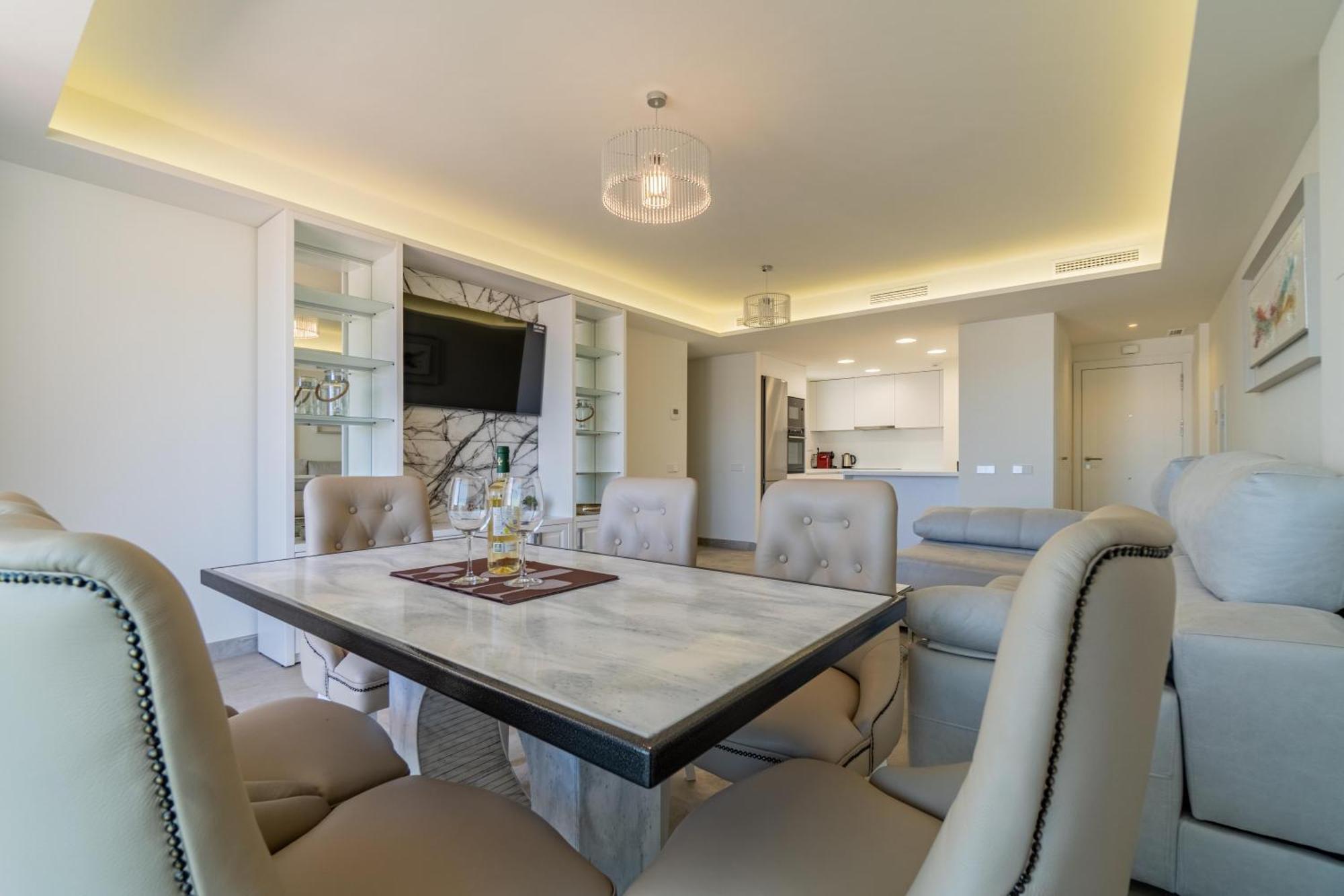 Modern In Ref M39 Apartment