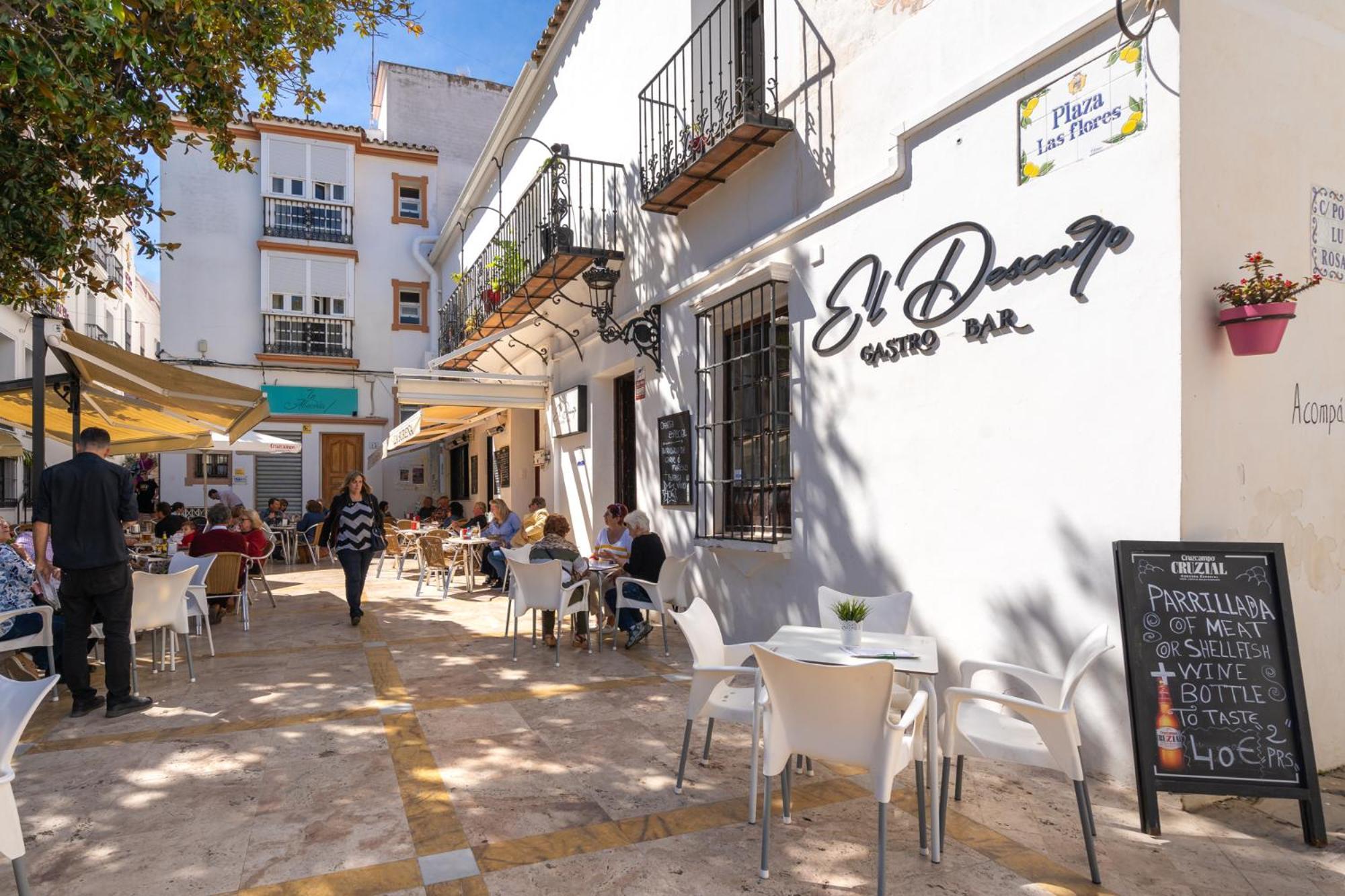 25 Mesas Big Terrace With Indoor & Outdoor Pool & Gym * Estepona