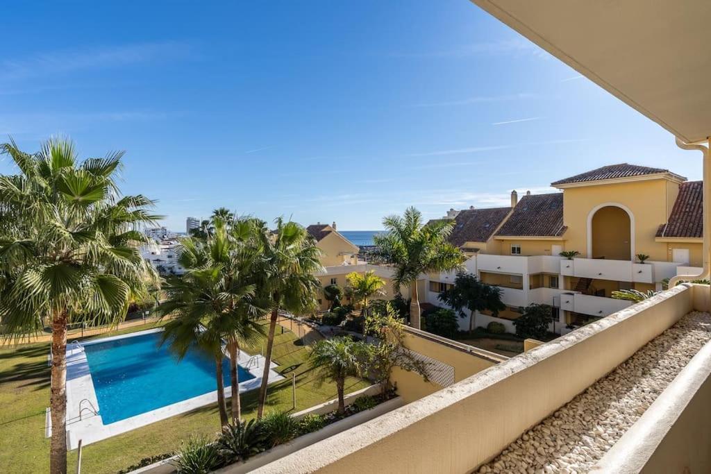 Ar12 Puerto Alto Estepona