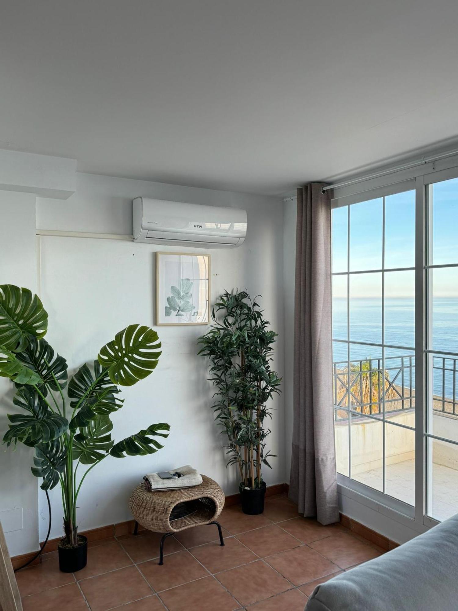 Sealine Penthouse Apartment Estepona