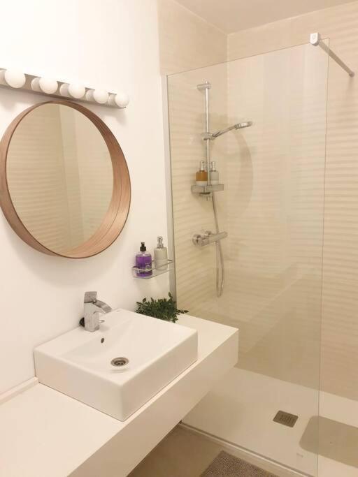 2 Bed Luxury In Estepona, Parking & Pools *