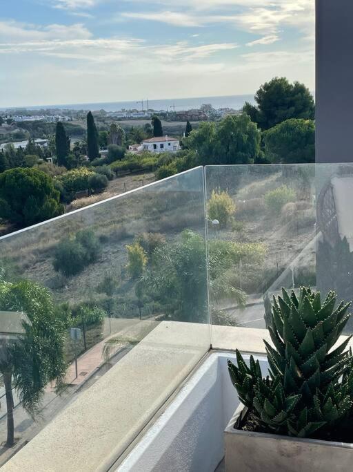 Modern Luxury Penthouse, 15 Minutes Marbella Apartment