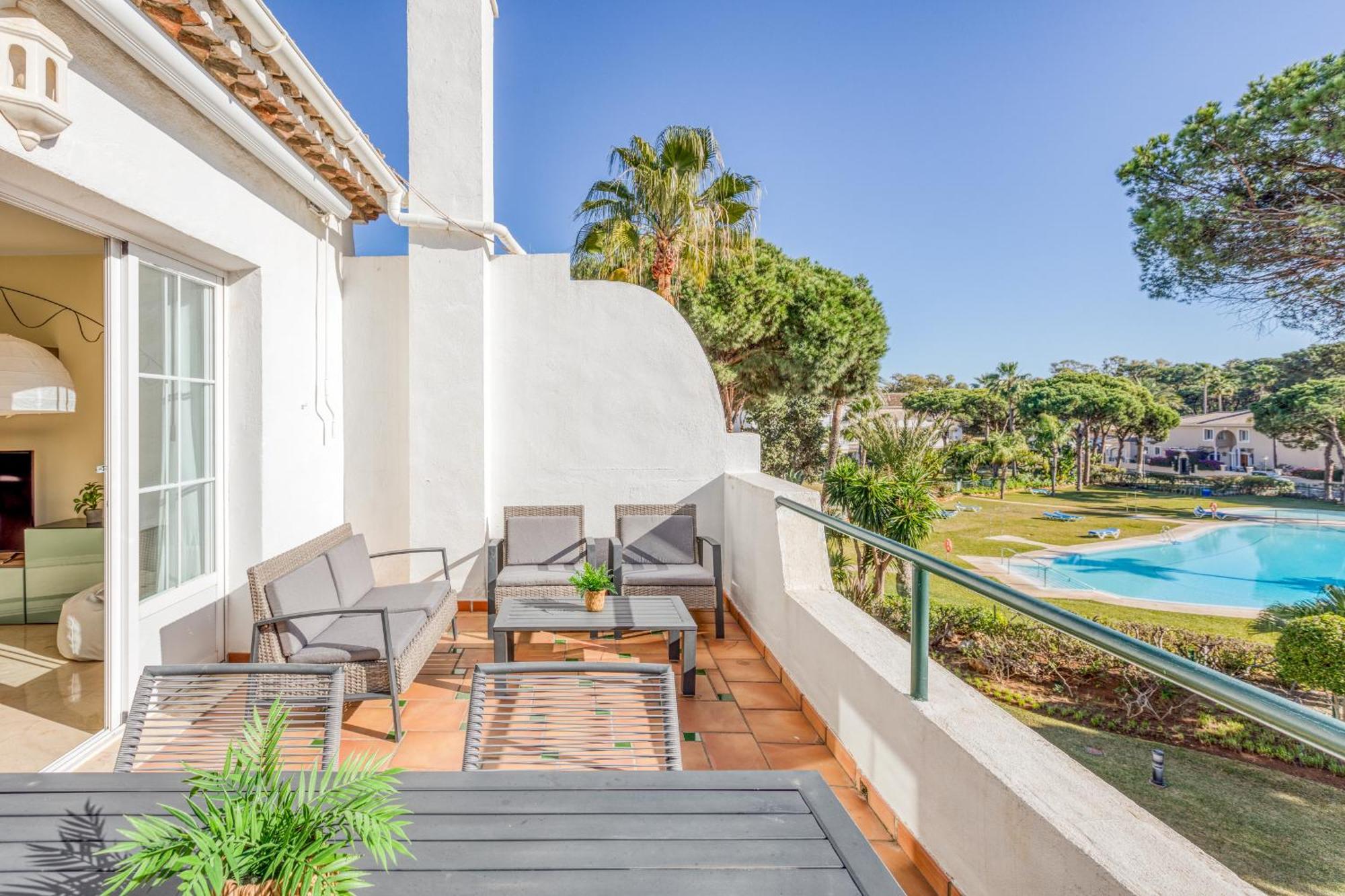 Life El Presidente Penthouse Pool View * Estepona