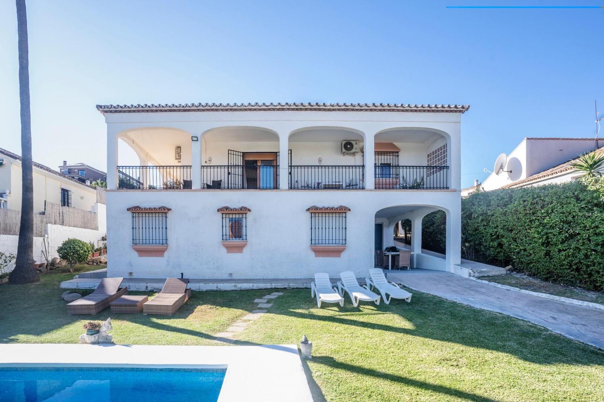 Beautiful 5 Bedroom Villa, Sea Views, Private Pool, Newly Refurbished Estepona