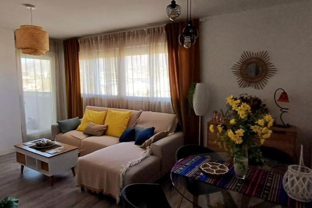 Pedregales 1 * Estepona