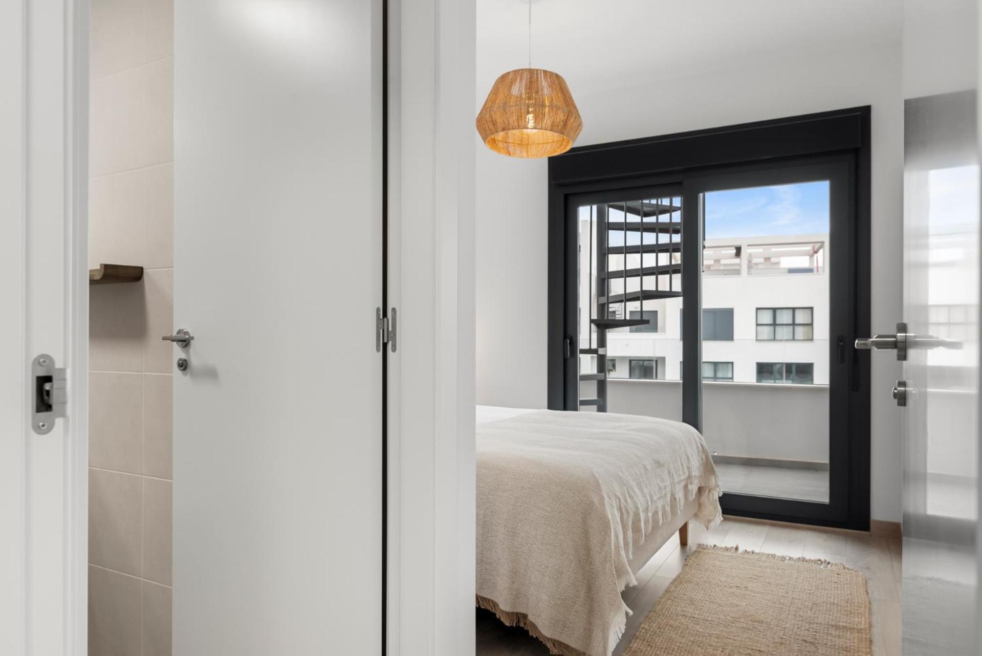Apartamento Luxury Penthouse With Beautiful Rooftop At Location