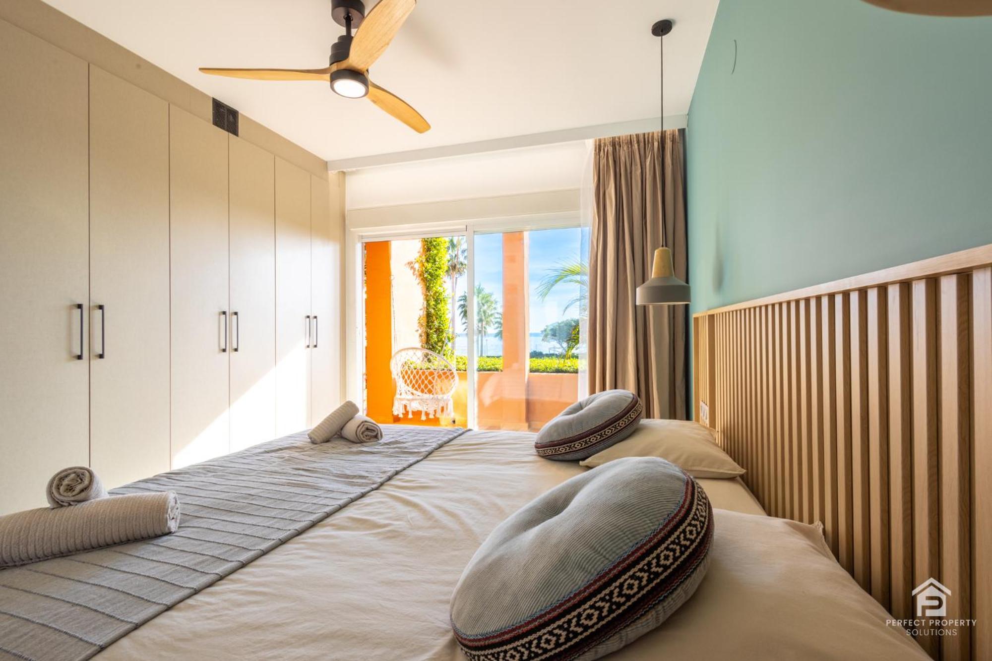 Molinos On The Beachfront With Pool Apartment