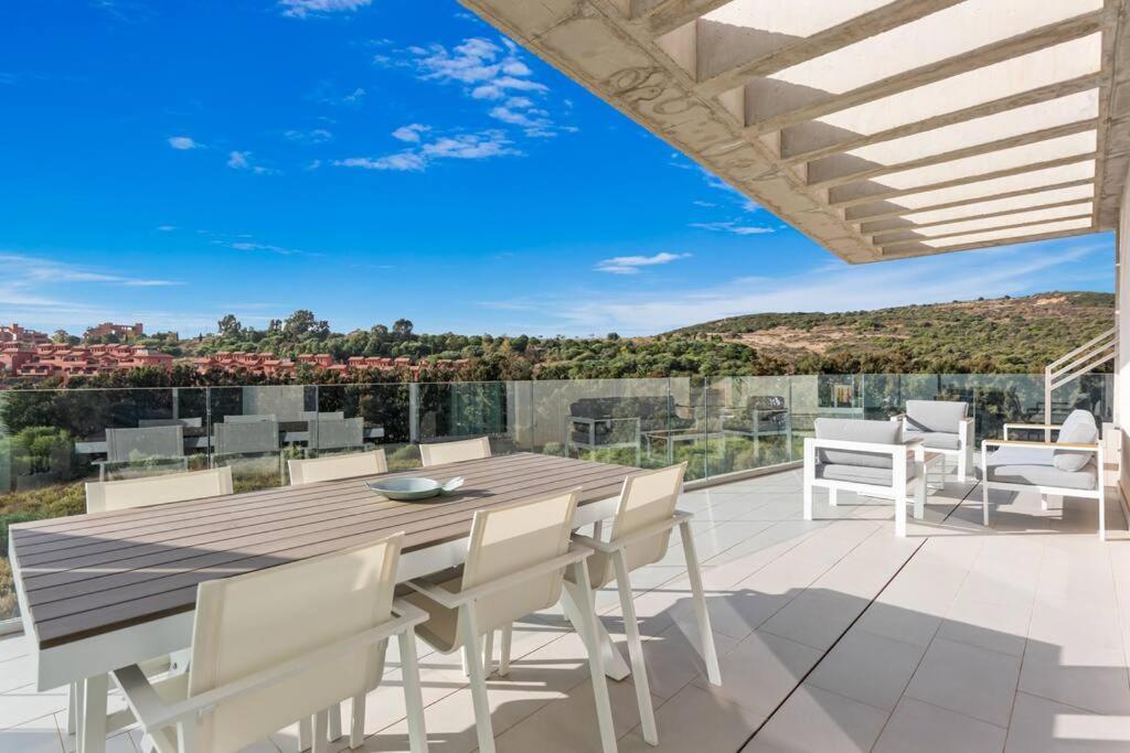 Apartamento Beautiful Penthouse With Large Terrace Estepona