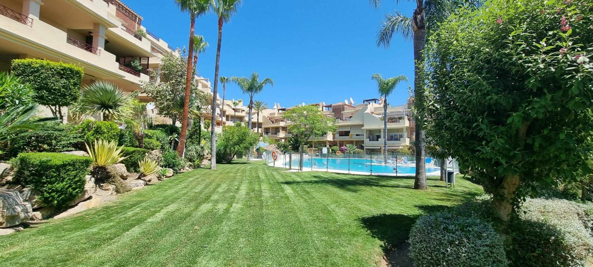 Apartment Toscana Hills Con Piscina En Esteponamarbella Estepona