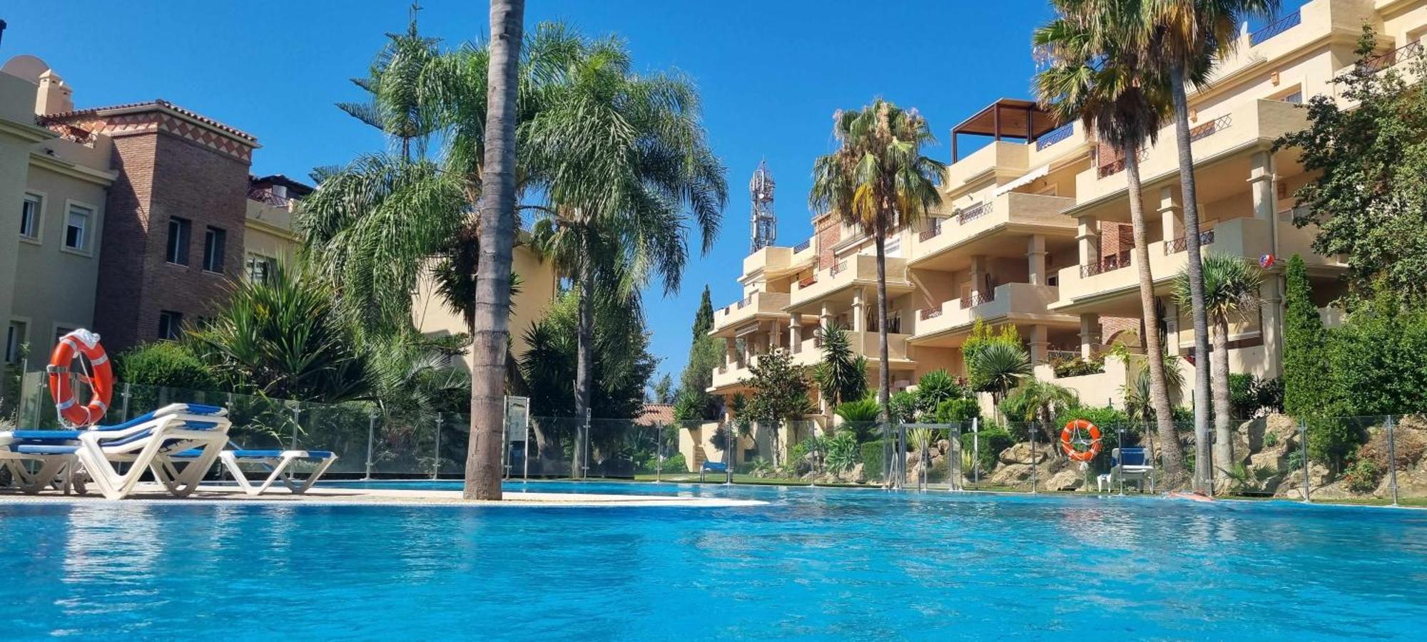 Apartment Toscana Hills Con Piscina En Esteponamarbella