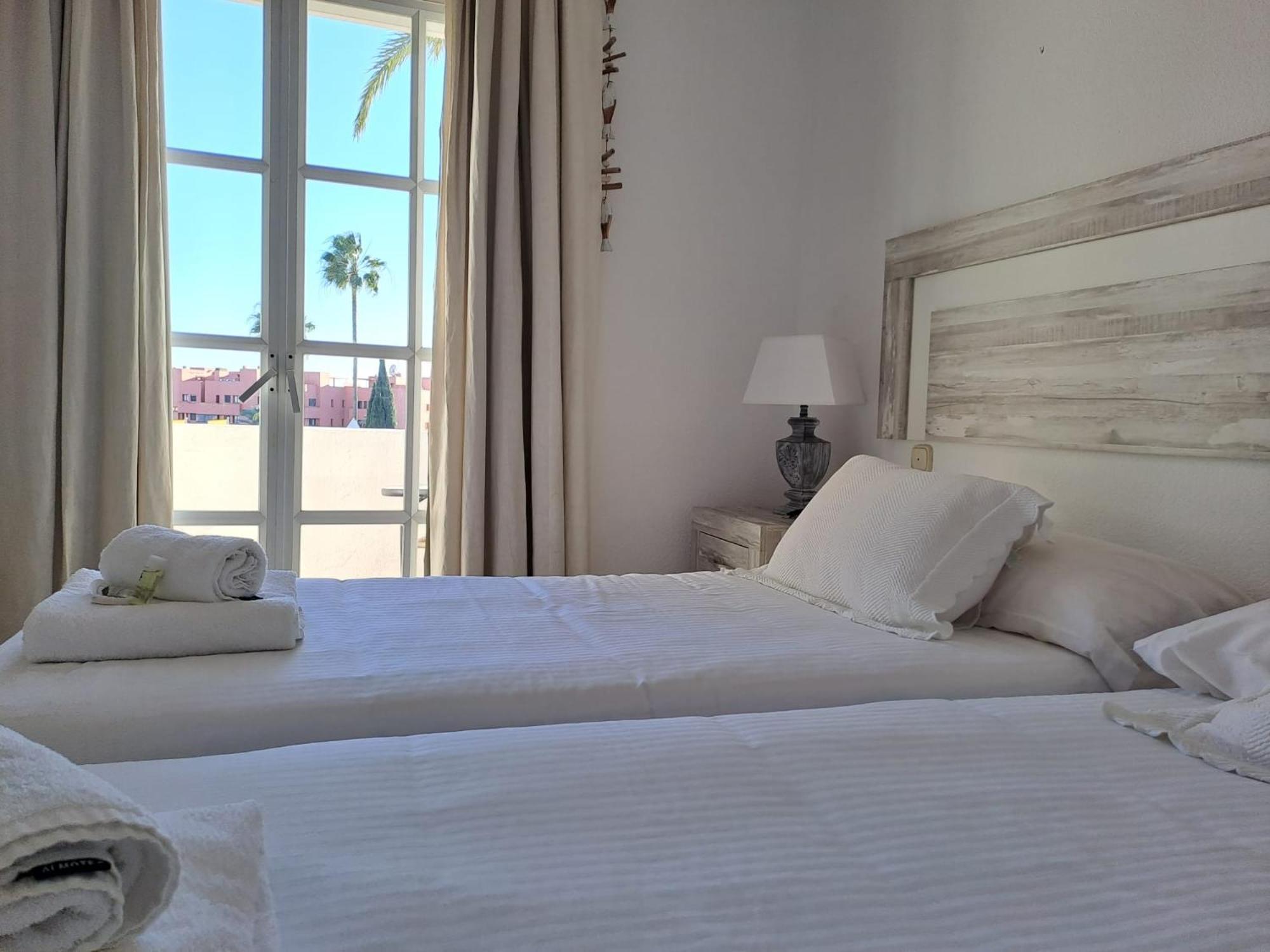 Noctua Lovely 4 Bedroom House And Pool Holiday home