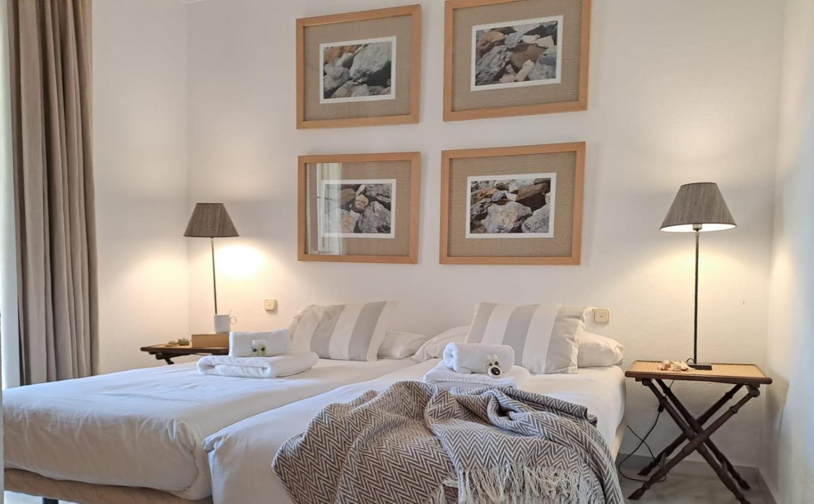 Noctua Lovely 4 Bedroom House And Pool Estepona