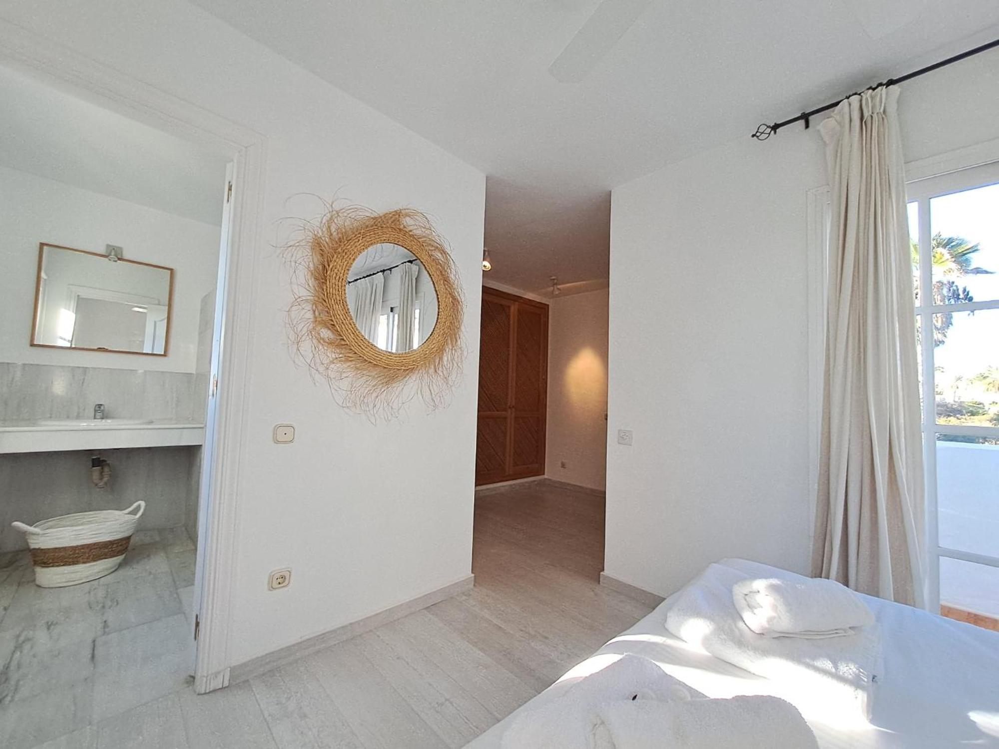Noctua Lovely 4 Bedroom House And Pool