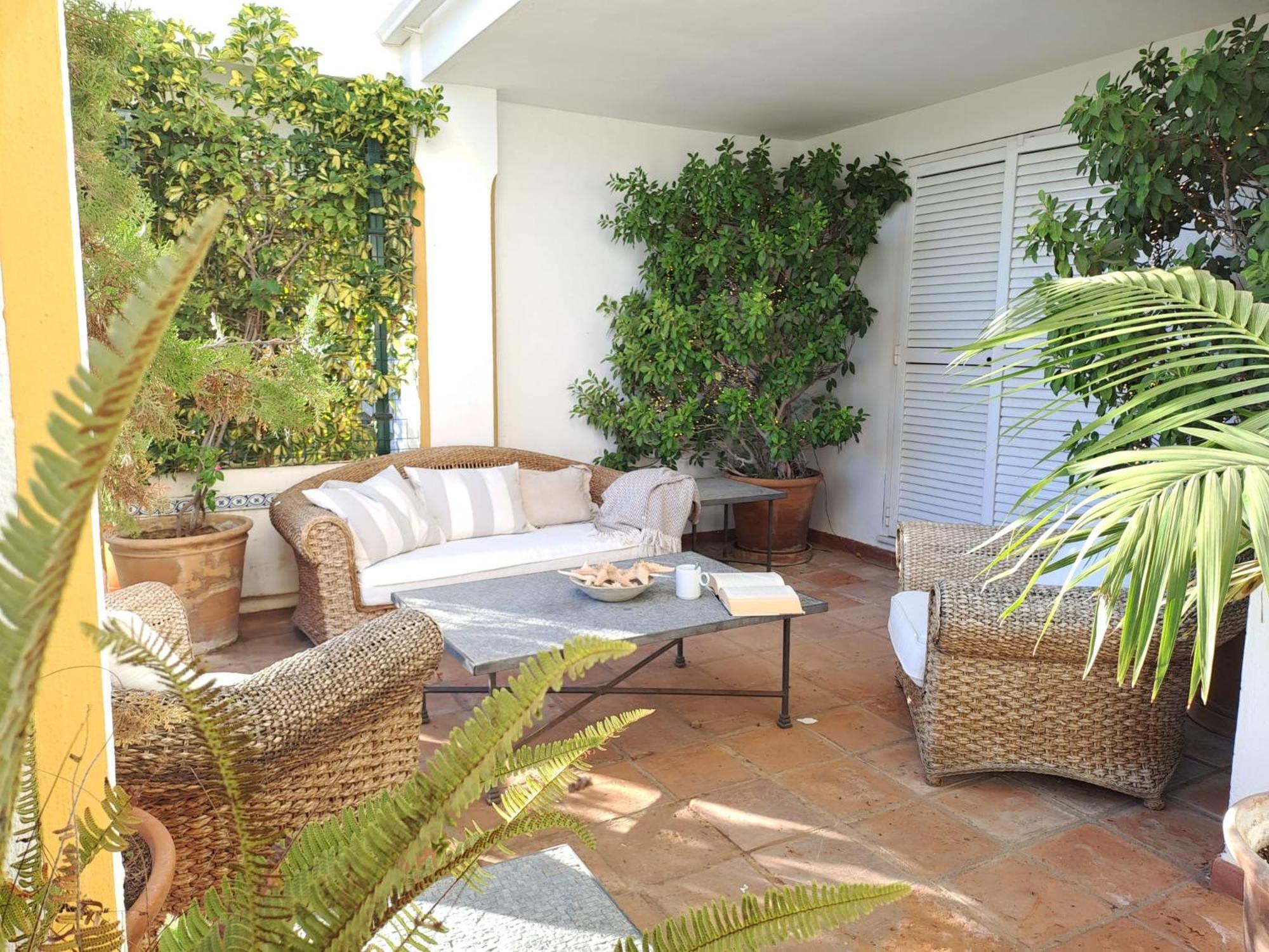 Noctua Lovely 4 Bedroom House And Pool *