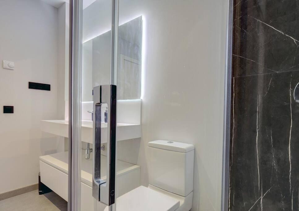 Apartment Elegant Two Bedroom At Hills! Estepona