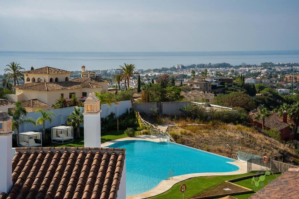 Apartment Penthouse -solarium- 6 Pools 422 Estepona