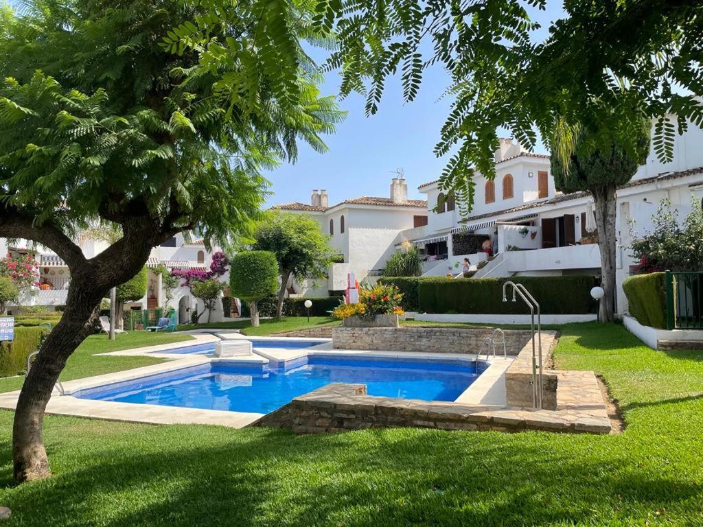 Apartment 4 Bedroom Townhouse 200 Meters From The Beach! *