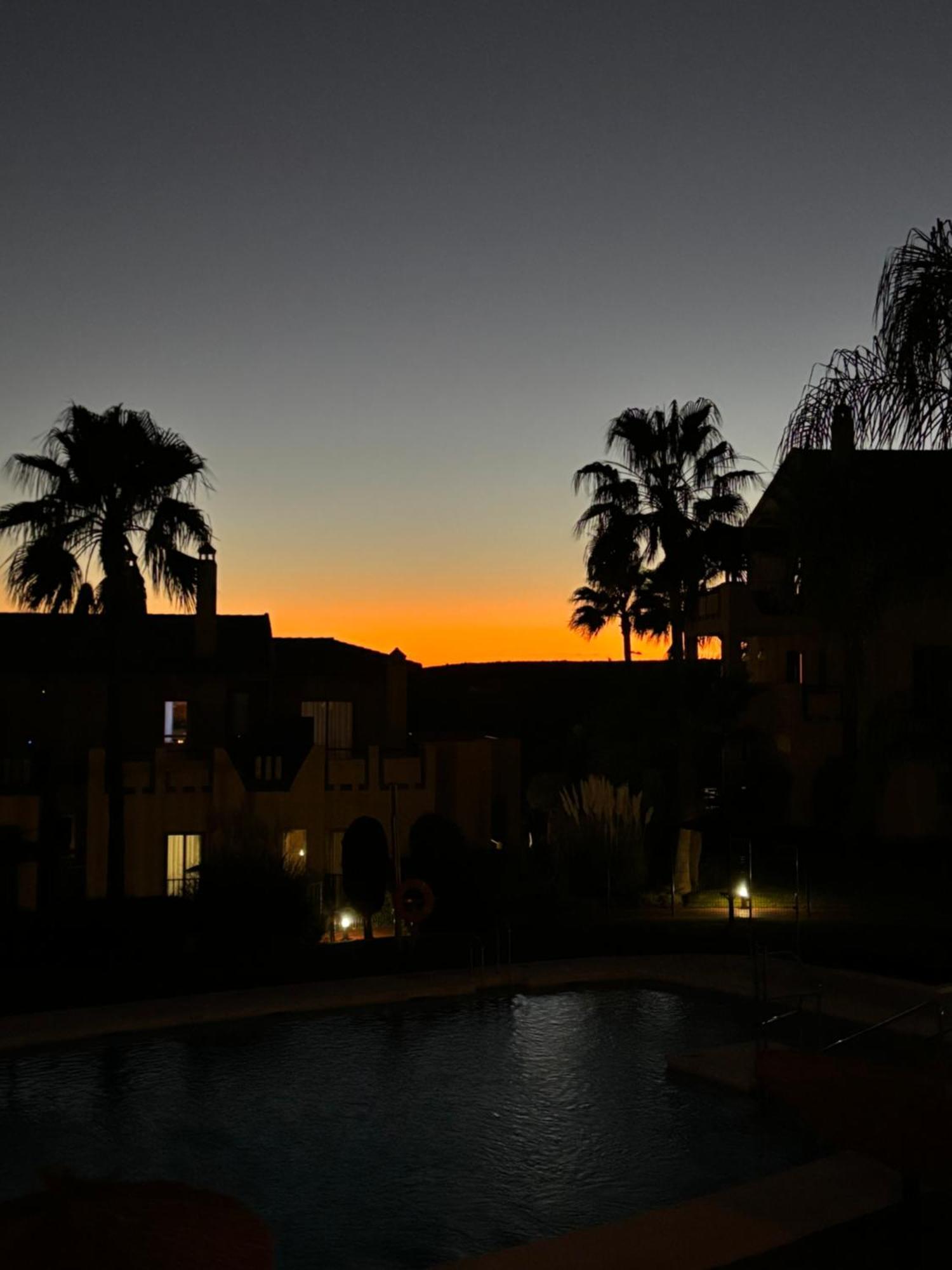 Elegant Apartment, Stunning Views, Fully Renovated In La Hacienda Del Senorio De Cifuentes Apartment Estepona